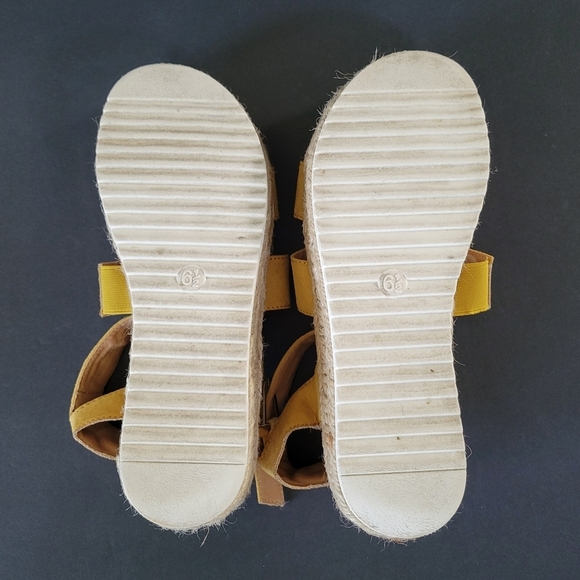 Universal Thread Agnes Microsuede Flatform Espadrilles Sandals Womens 6.5 Yellow - Picture 10 of 10